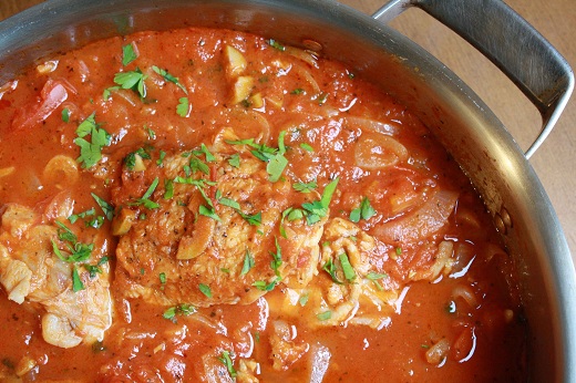 Pileći paprikaš sa testeninom - Recepti i kuvar online